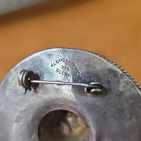 Vintage Mexico 925 Sterling Western Hat Sombrero Brooch Charms Guitar! 13 Grams - Picture 5 of 7